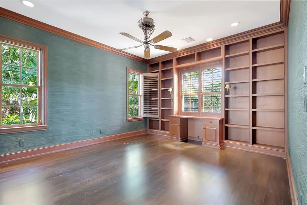 Photo of 551 White Pelican Circle