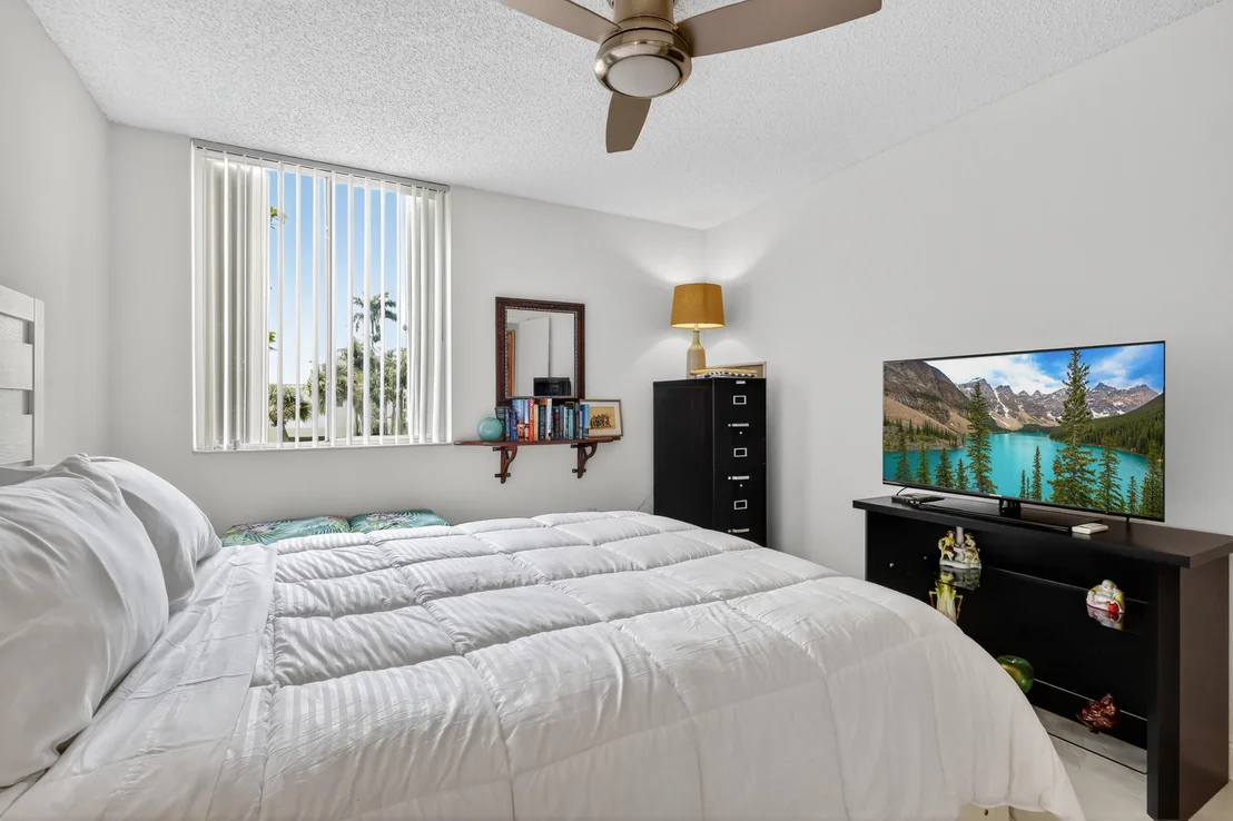 Photo of Unit D2 at 110 Half Moon Circle