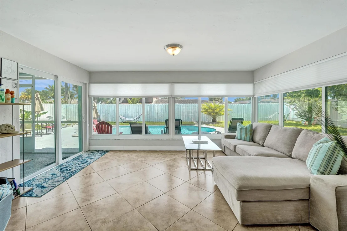 Photo of 571 SE 14th Street