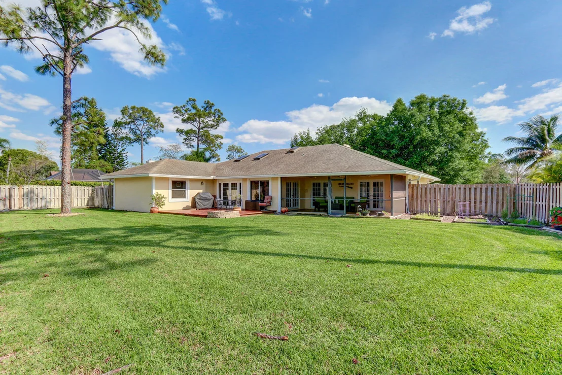 Photo of 780 Juniper Place