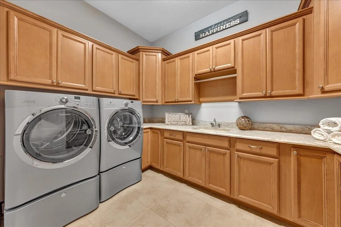 Photo of 378 Squire Drive