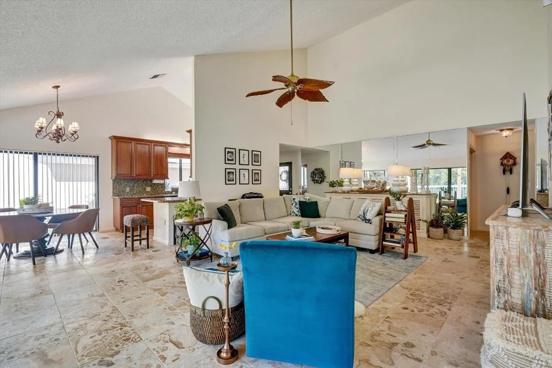 Photo of 316 River Edge Road