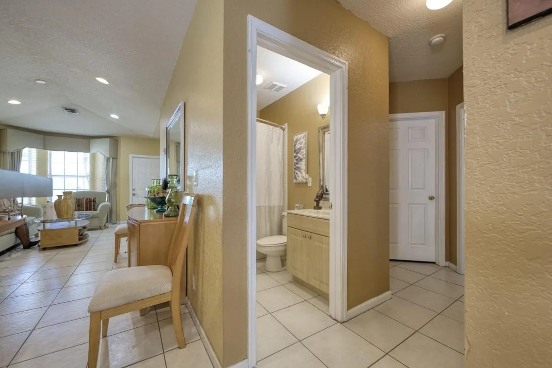 Photo of 416 Circle Drive S