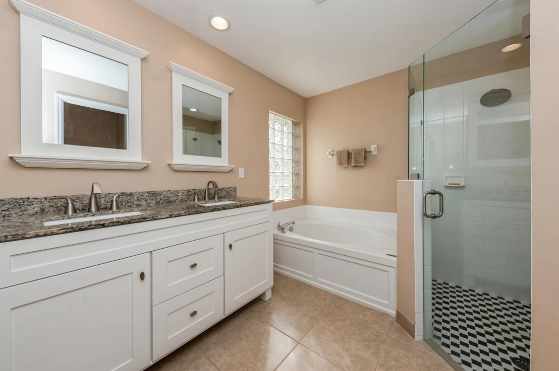 Photo of 12040 Roma Road