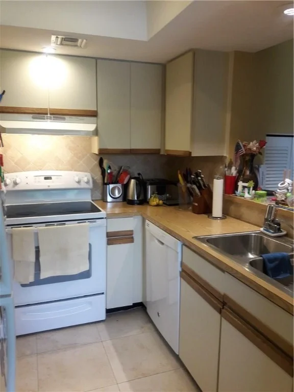 Photo of 2081 Champions Way