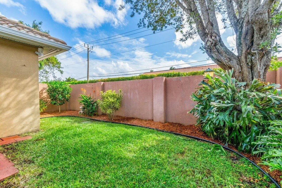 Photo of 5227 Grande Palm Circle
