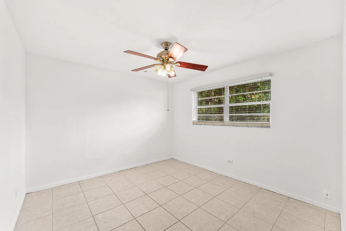 Photo of 360 NE 23rd Way
