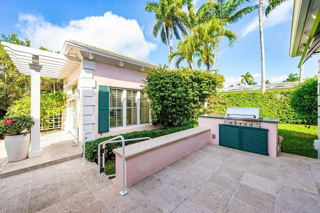 Photo of 3138 Gulfstream Road