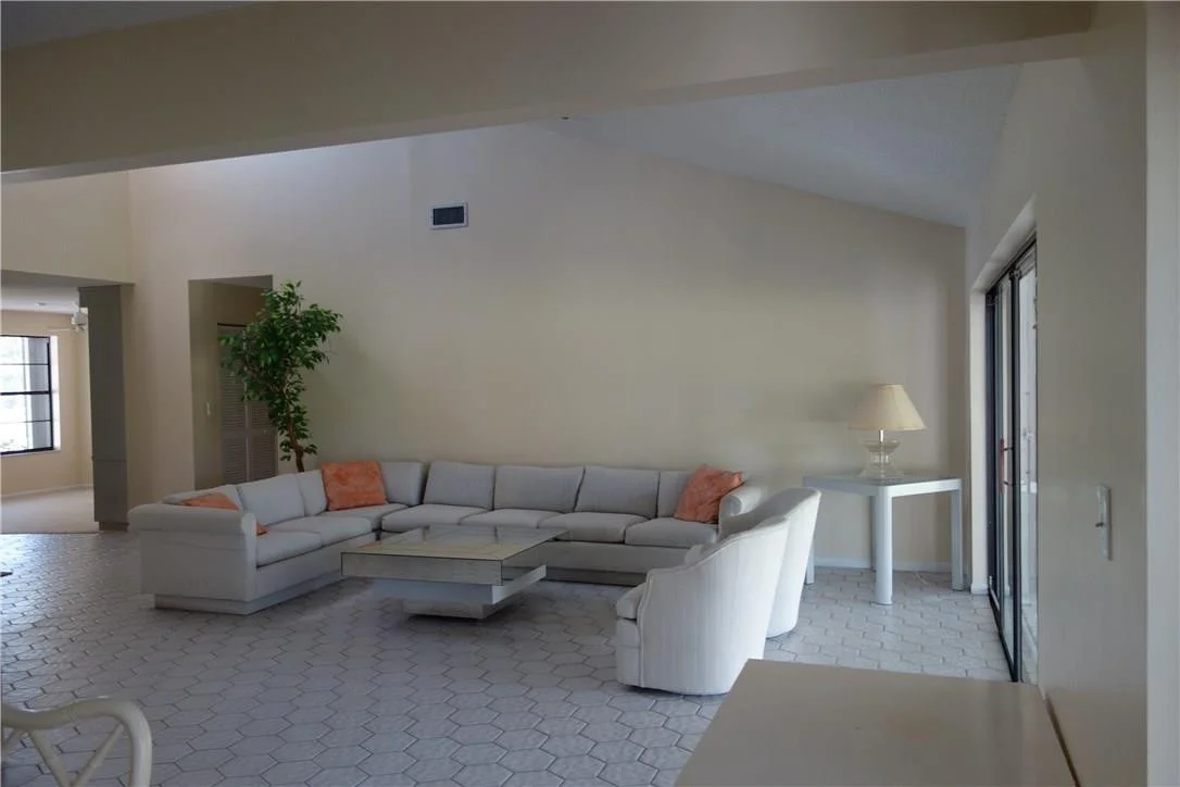 Photo of 8021 Buttonwood Circle