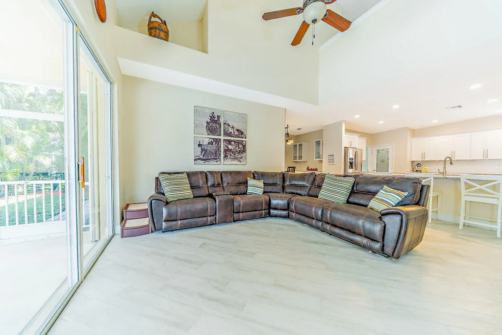 Photo of 136 N River Drive E