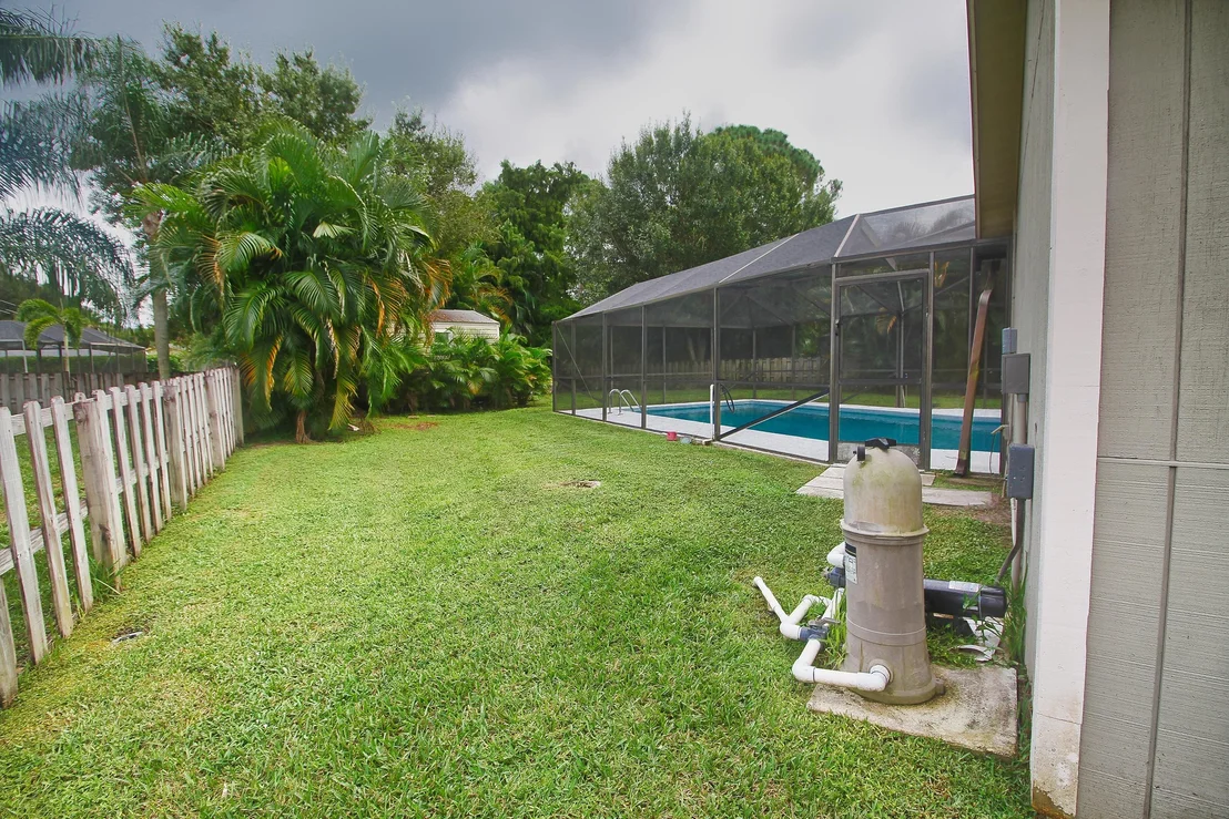 Photo of 7920 SE River Lane
