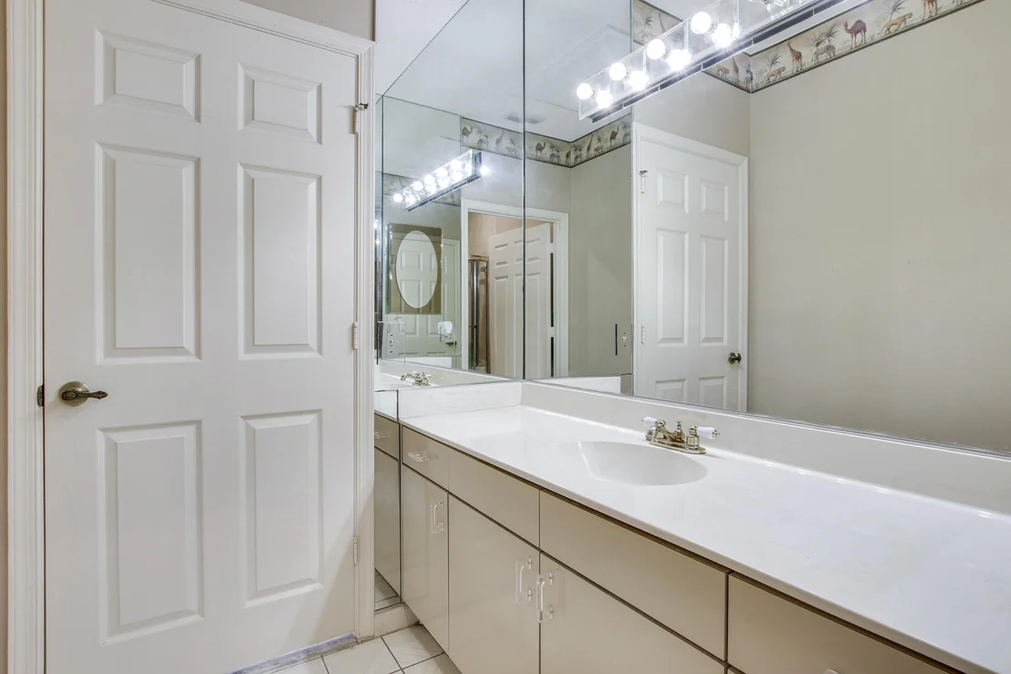 Photo of 7770 La Corniche Circle