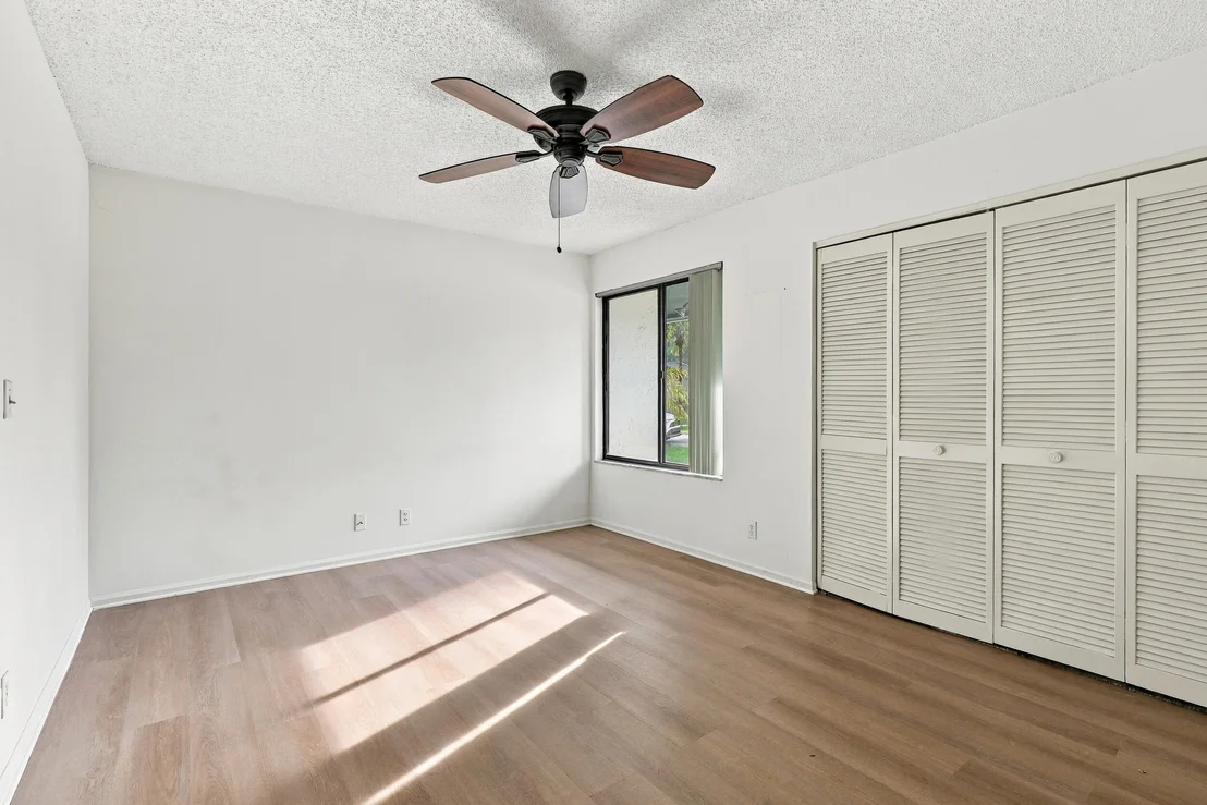 Photo of 5086 Pine Drive