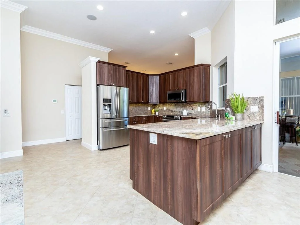 Photo of 1672 Eagle Bend