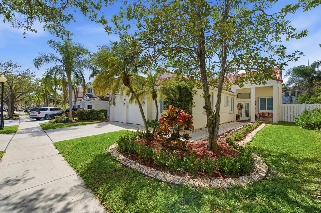 Photo of 1294 Camellia Circle