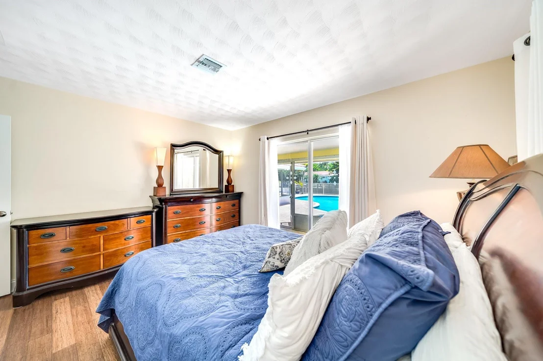 Photo of 188 SE 2nd Avenue