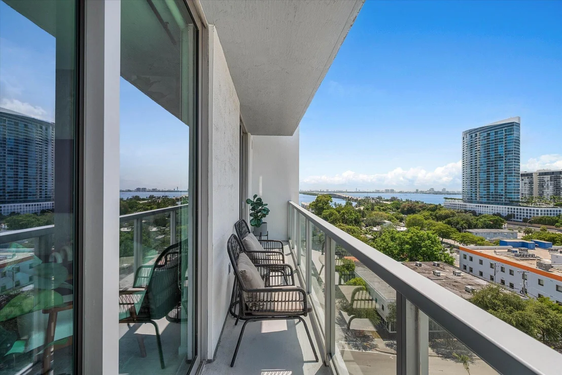 Photo of Unit S910 at 3900 Biscayne Boulevard