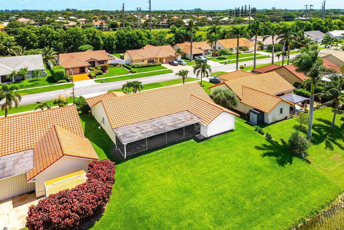 Photo of 9295 Sun Pointe Drive
