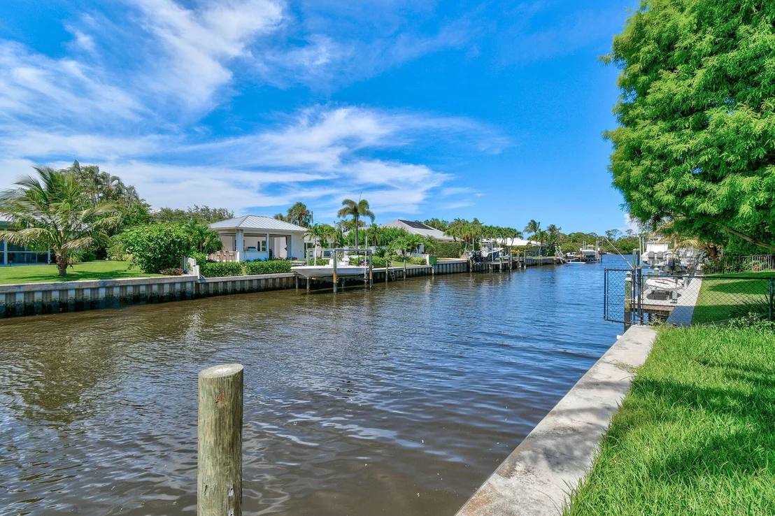 Photo of 15 Tradewinds Circle