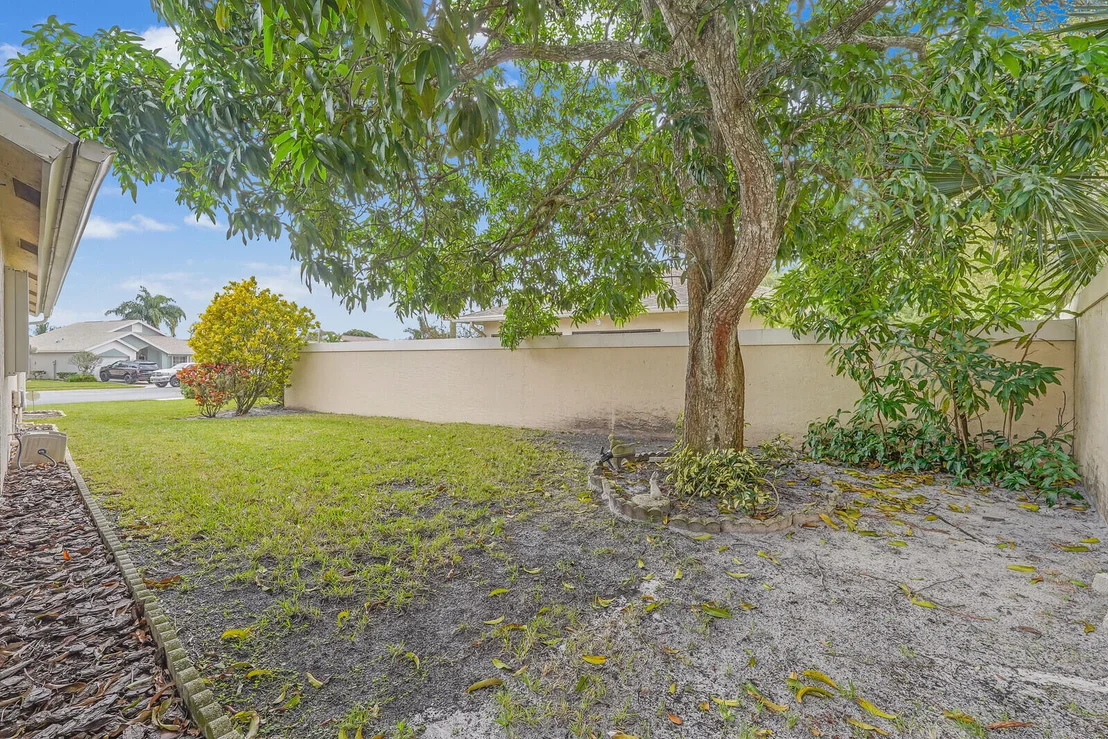 Photo of 262 W Moccasin Trail W
