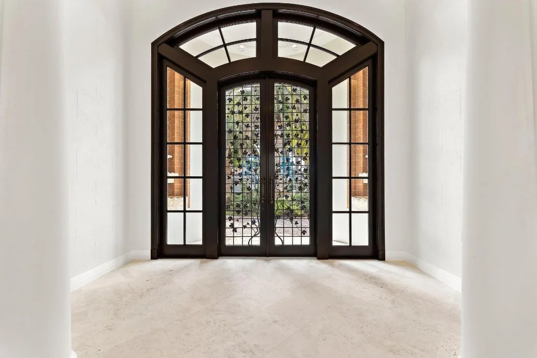 Photo of 42 Saint Thomas Drive