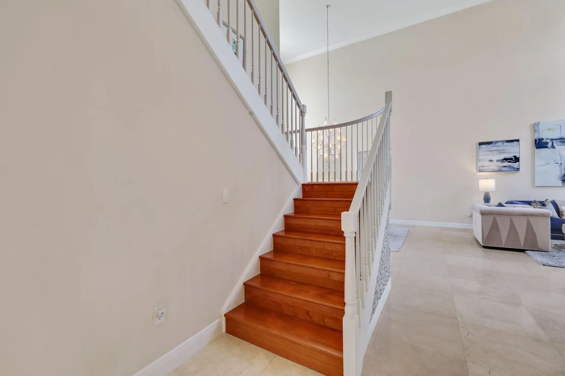 Photo of 19245 Skyridge Circle