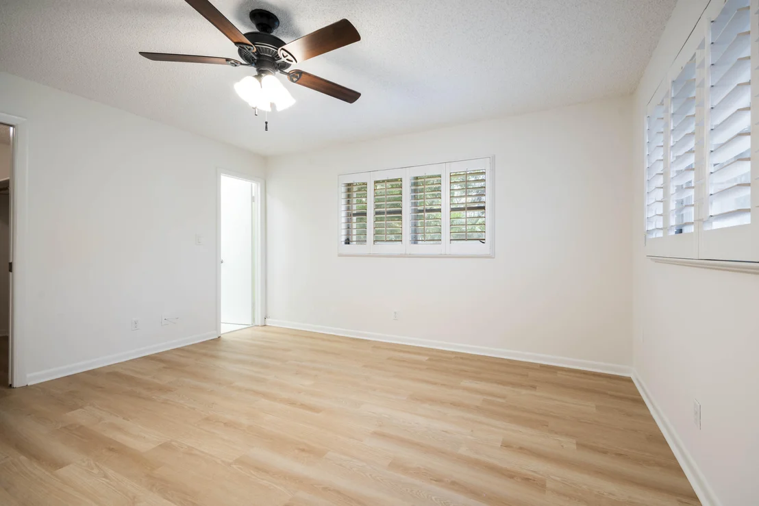 Photo of 18020 Palm Point Drive