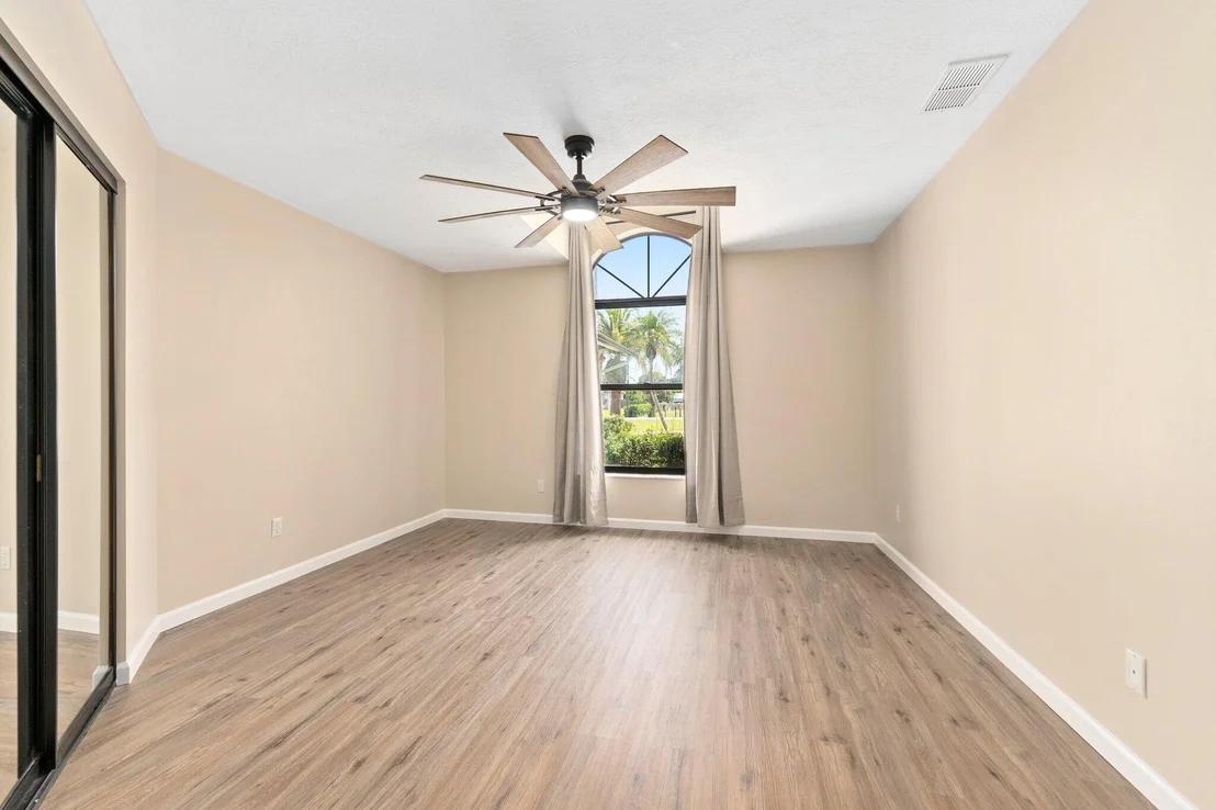 Photo of 5115 Silver Oak Drive