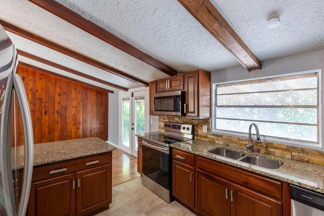 Photo of 3834 Mackinac Road