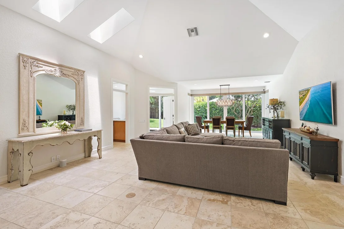 Photo of 4501 Captains Way