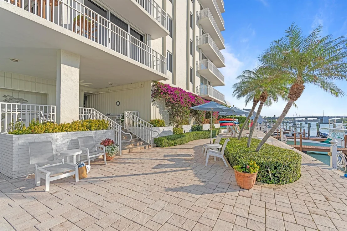 Photo of Unit 702 at 375 Beach Road