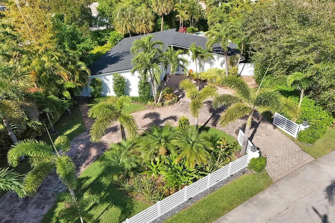 Photo of 2525 SE 7th Drive