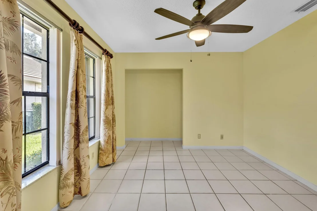 Photo of 4787 Brighton Lakes Boulevard