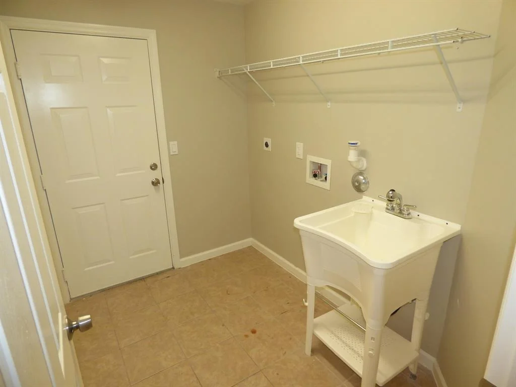 Photo of 2670 Danforth Terrace