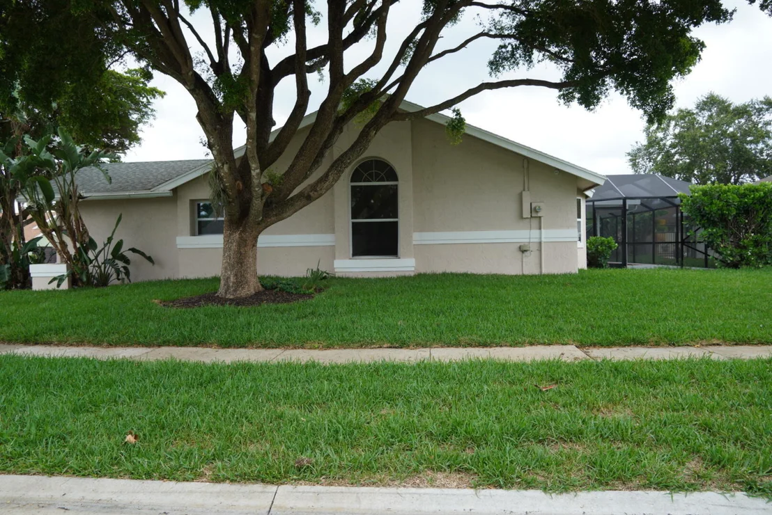 Photo of 1390 Hideaway Bend