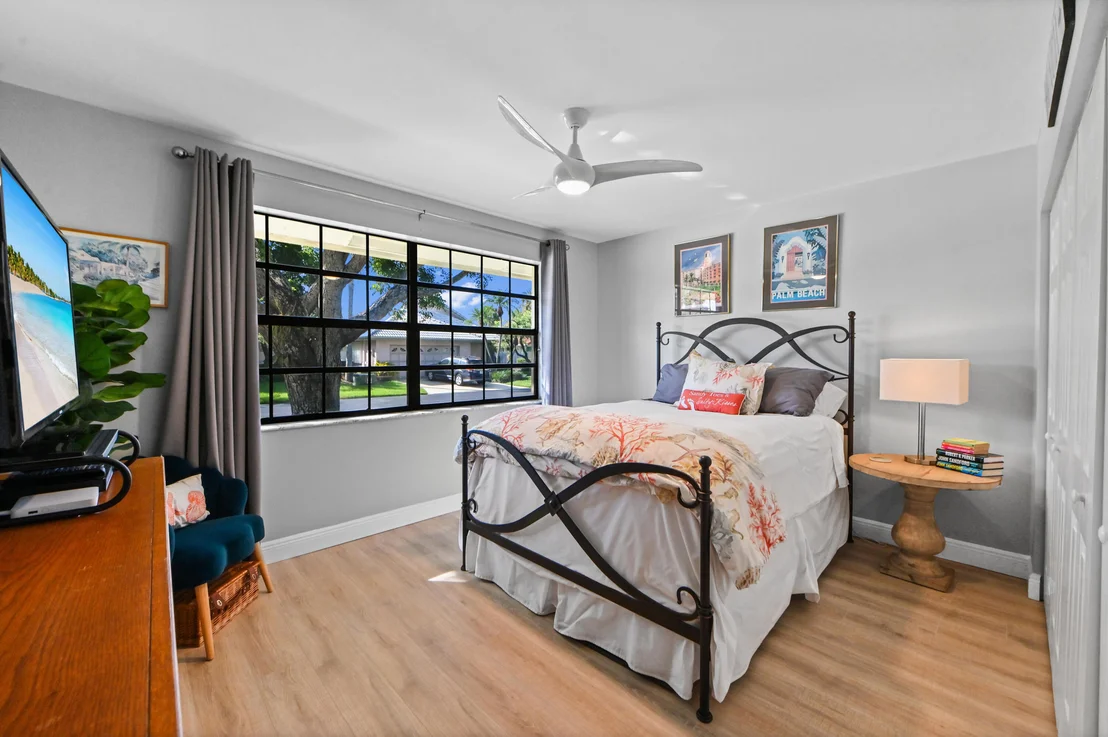 Photo of 108 EXECUTIVE Circle