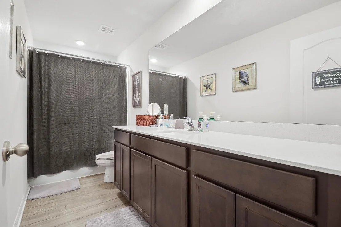 Photo of 5551 Imagination Drive