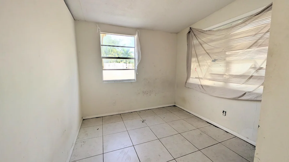 Photo of 490 Tulip Tree Drive