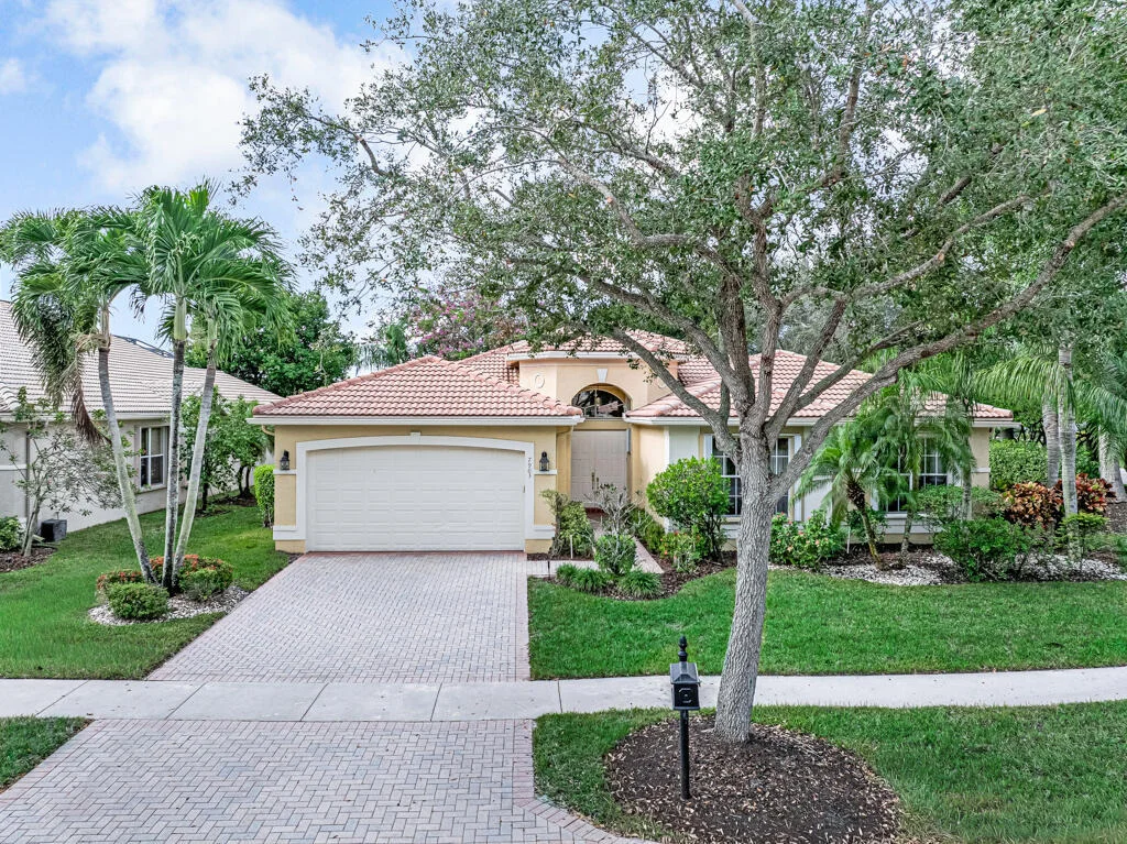 Photo of 7903 Ferndale Bend Drive
