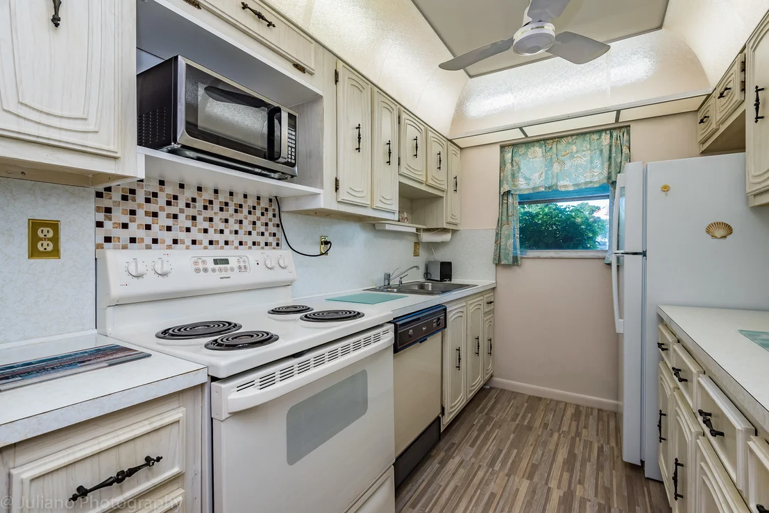 Photo of Unit C at 452 High Point Drive