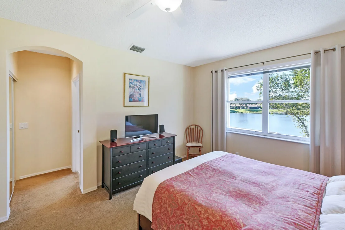 Photo of 4180 Manor Forest Trail