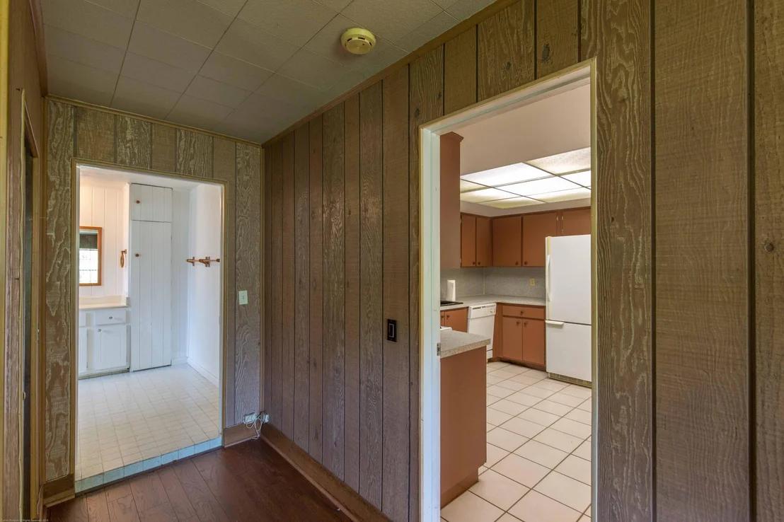 Photo of 1102 Hyde Park Road