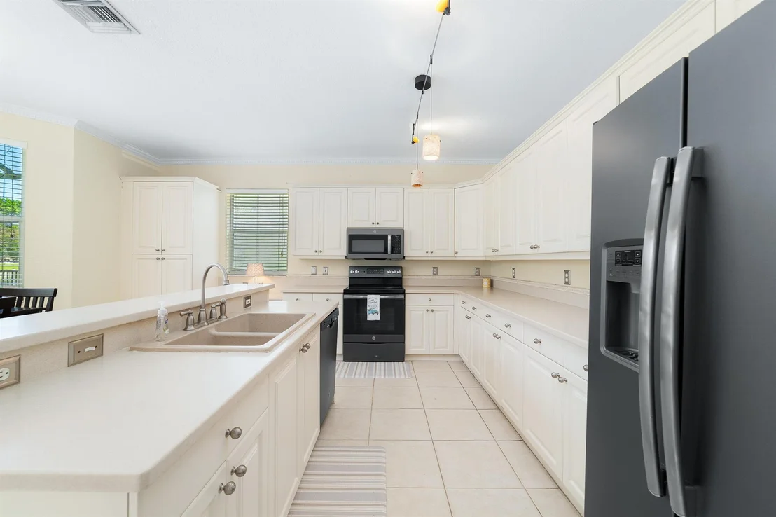 Photo of 7671 Oak Grove Circle