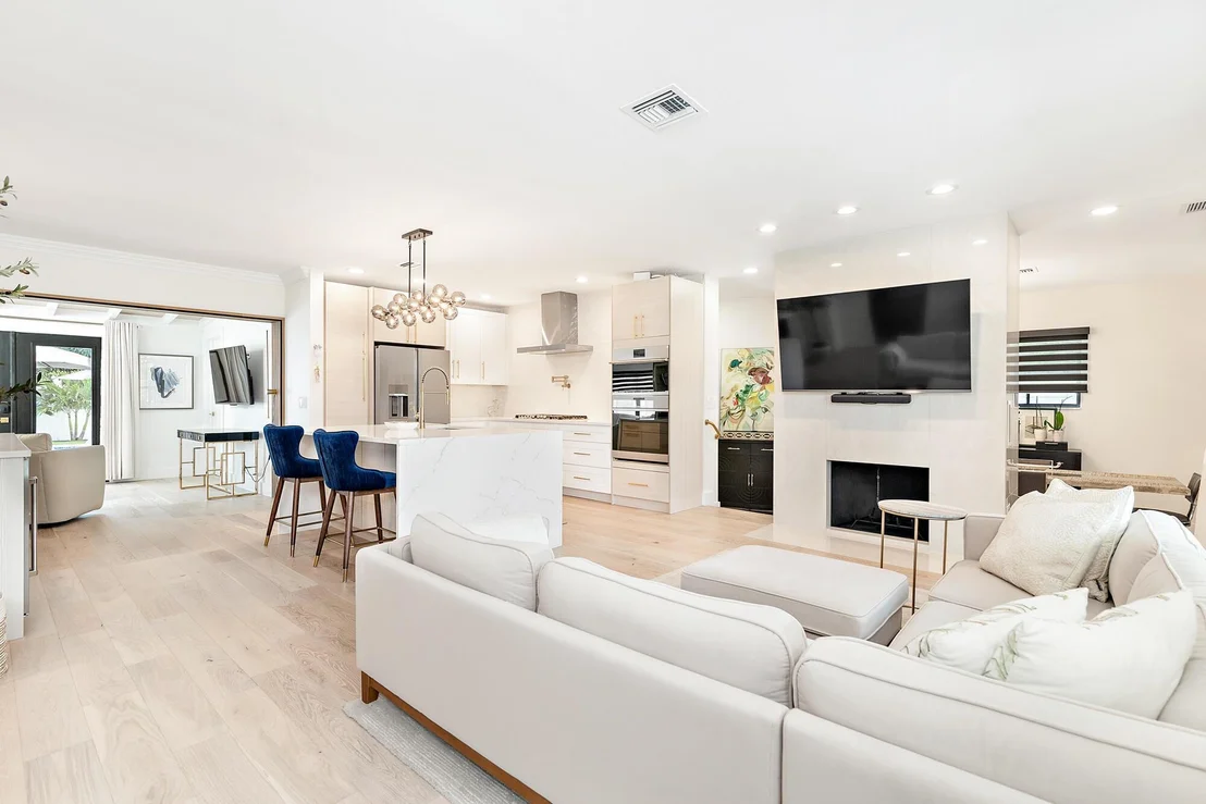 Photo of 340 Ellamar Road