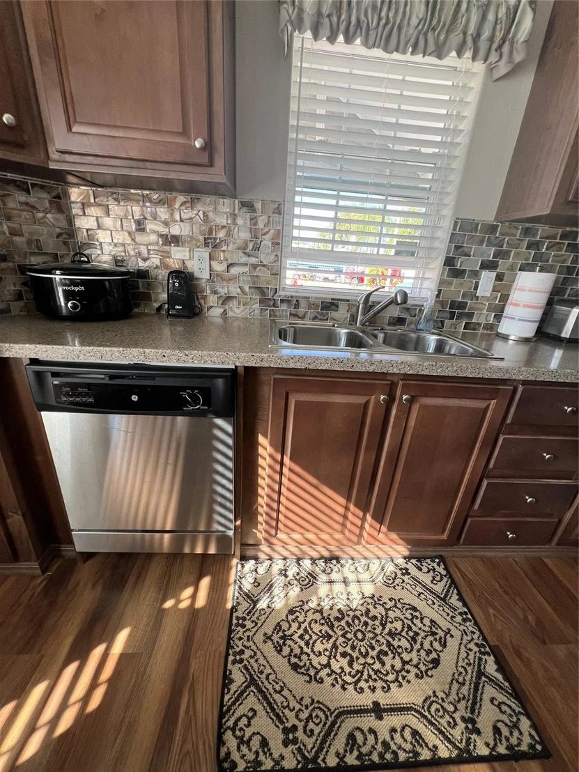 Photo of 6601 SE 51st Street