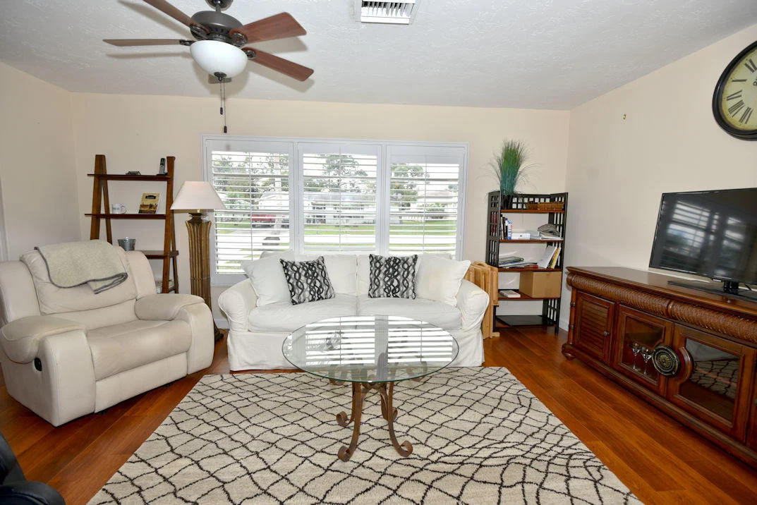 Photo of 609 Oak Terrace