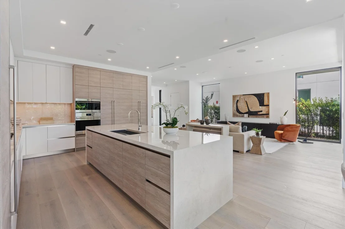 Photo of 1068 Del Harbour Drive