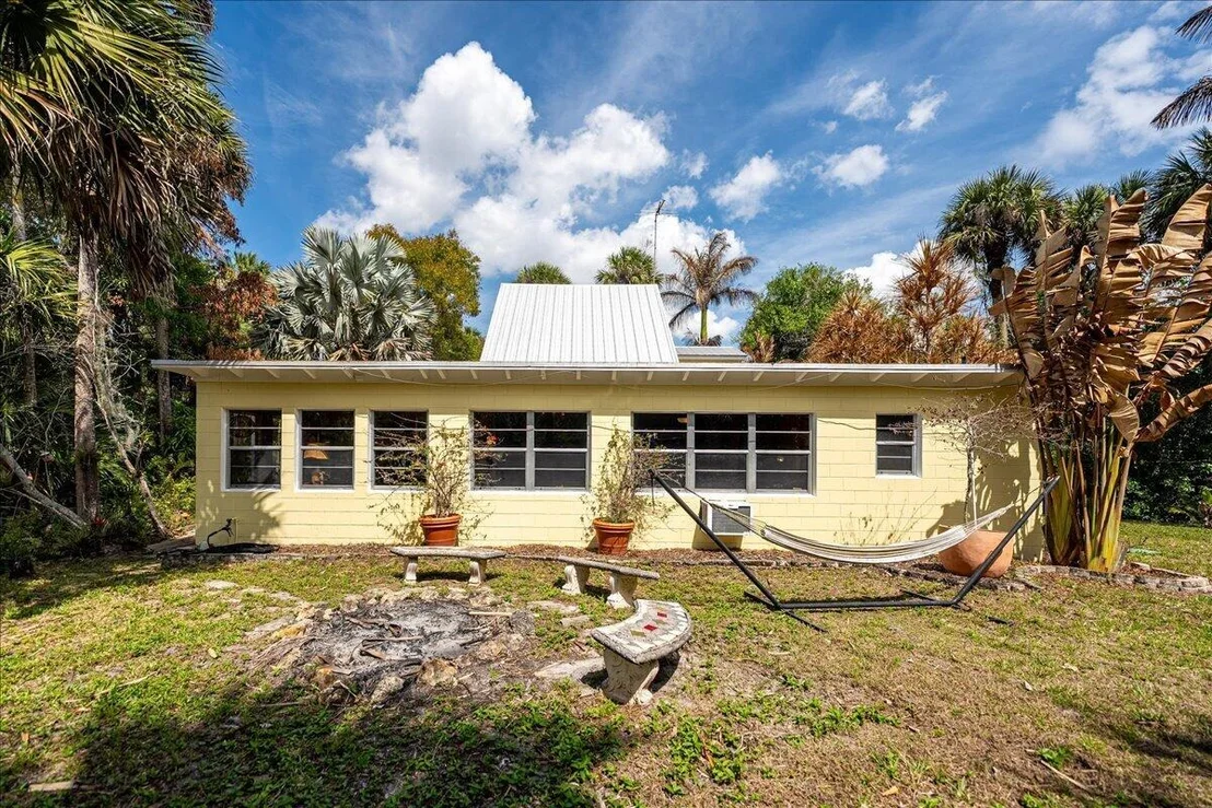 Photo of 6423 Riverland Drive