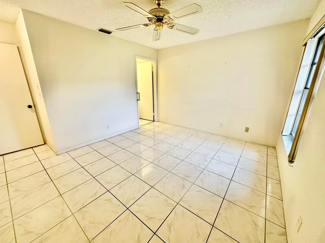 Photo of 5483 VIBURNUM Circle