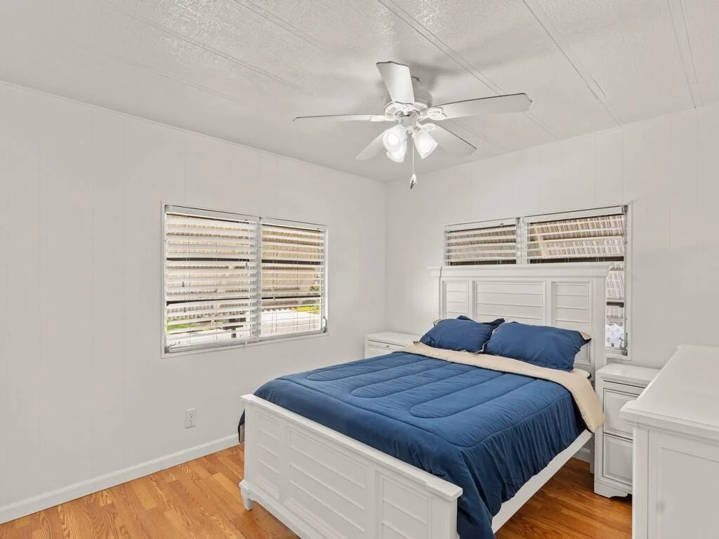 Photo of 300 NE Opal Drive